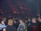 crowd.jpg (25kb)